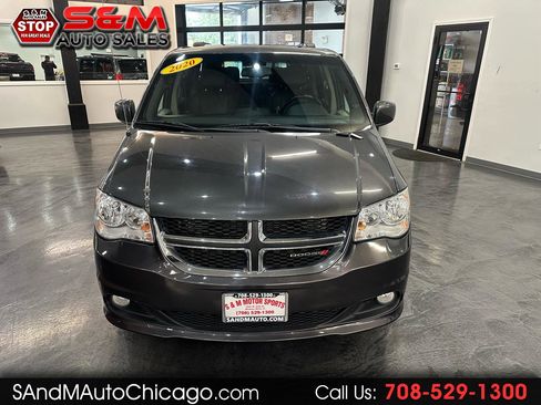 Used 2020 Dodge Grand Caravan SXT image 1