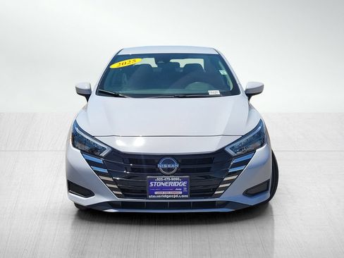 Used 2025 Nissan Versa SV w/ Trunk Package FWD image 2