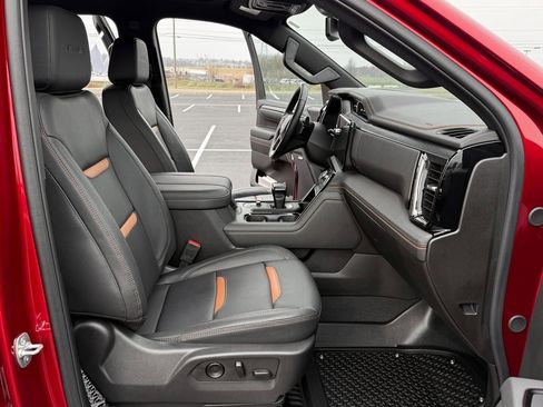 Used 2025 GMC Sierra 1500 AT4 w/ AT4 Premium Package image 20