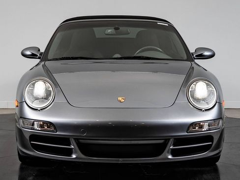 Used 2006 Porsche 911 Carrera RWD image 11
