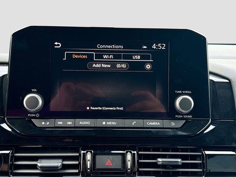 New 2025 Nissan Pathfinder SV w/ SV Premium Package image 13