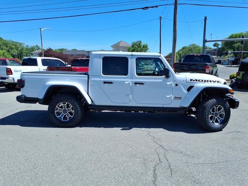 New 2026 Jeep Gladiator Mojave AWD/4WD image 3