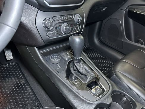 Certified 2021 Jeep Cherokee Latitude Plus image 43