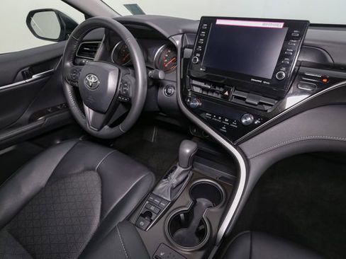 Used 2024 Toyota Camry XSE FWD image 16