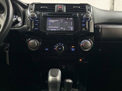 Used 2019 Toyota 4Runner TRD Off-Road AWD/4WD image 25