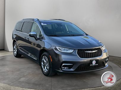 Used 2021 Chrysler Pacifica Limited w/ Premium & Safety Sphere Group