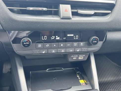 New 2026 Subaru Outback Premium AWD/4WD image 18