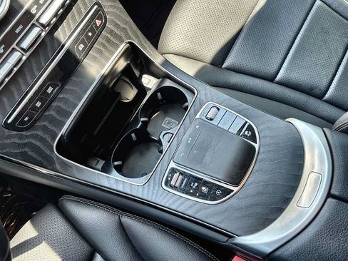 Used 2022 Mercedes-Benz GLC 300 image 23