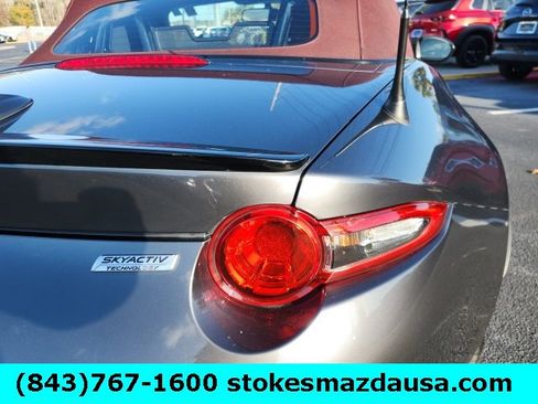 Used 2018 MAZDA MX-5 Miata Club image 25