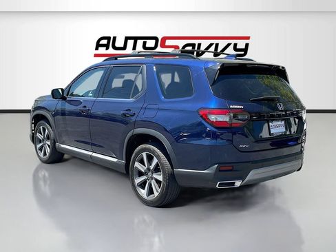 Used 2024 Honda Pilot Elite image 5