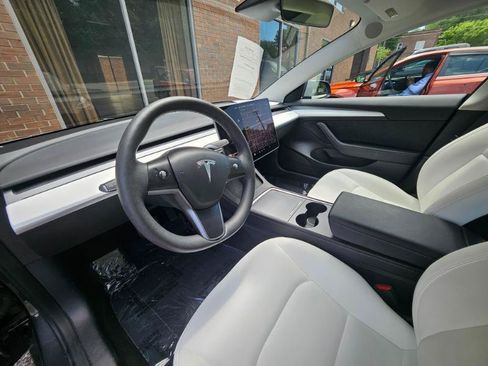 Used 2023 Tesla Model 3 Standard Range RWD image 35