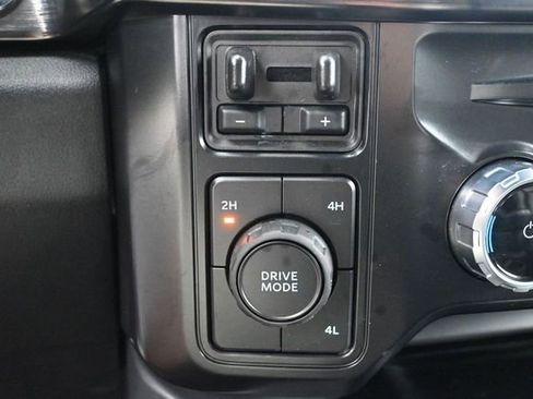 Used 2026 Ford F350 Lariat w/ Lariat Premium Package AWD/4WD image 28