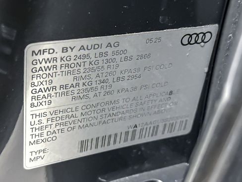 Certified 2025 Audi Q5 Premium Plus w/ Premium Plus image 28