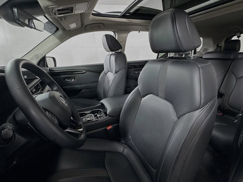Used 2023 Honda Pilot Touring image 32