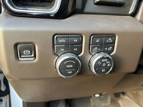 Used 2023 GMC Sierra 1500 Denali w/ Denali Reserve Package AWD/4WD image 20