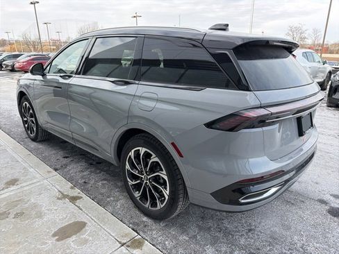 New 2026 Lincoln Nautilus Reserve image 5