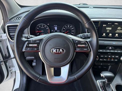 Used 2022 Kia Sportage EX AWD/4WD image 13