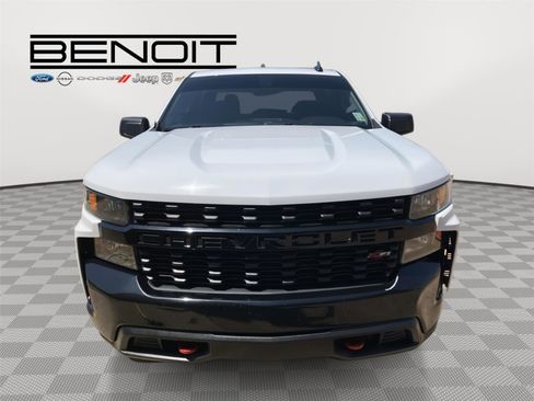 Used 2022 Chevrolet Silverado 1500 Custom Trail Boss w/ LPO, Dark Essentials Package AWD/4WD image 2