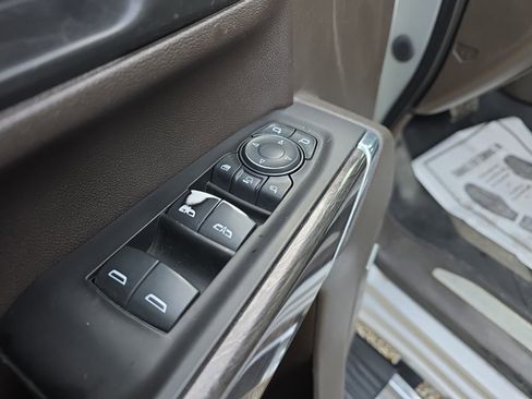 Used 2021 Chevrolet Silverado 2500 LTZ w/ LTZ Premium Package image 13