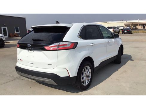 Used 2024 Ford Edge SEL w/ Convenience Package AWD/4WD image 5