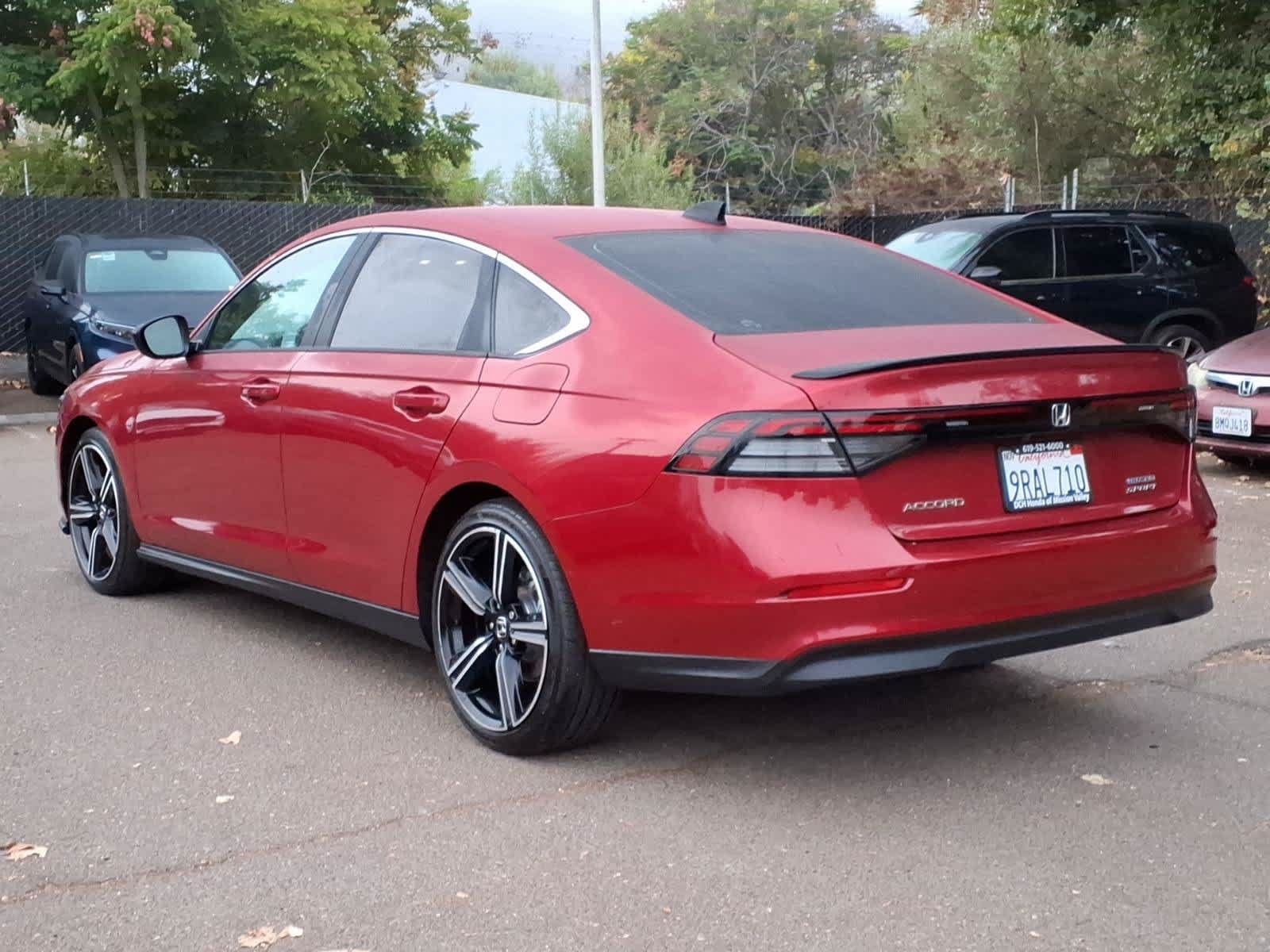 Used 2025 Honda Accord Sport image 7