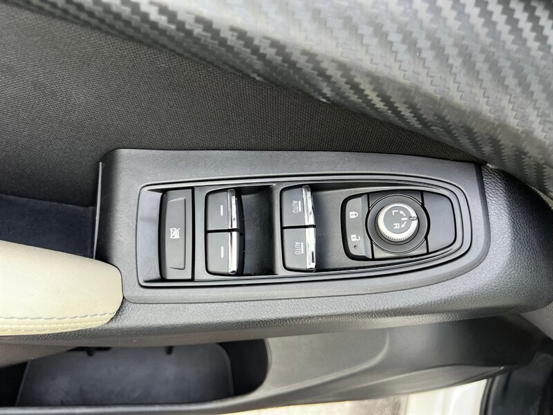 Used 2025 Subaru Ascent Premium AWD/4WD image 27