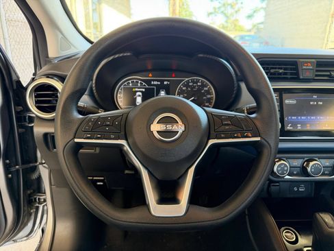 Used 2025 Nissan Versa SV FWD image 25