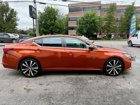 Used 2020 Nissan Altima 2.5 SR w/ Premium Package FWD image 6