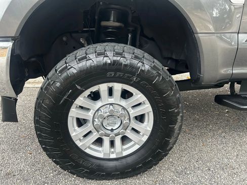 Used 2019 Ford F250 XL w/ STX Appearance Package image 16