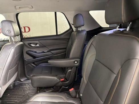 Used 2021 Chevrolet Traverse RS FWD image 13