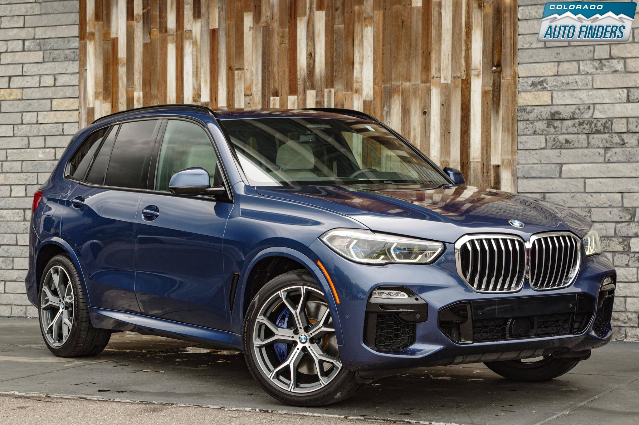 Used 2019 BMW X5 xDrive50i w/ M Sport Package AWD/4WD image 9