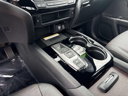 Certified 2022 Honda Ridgeline Black Edition image 28