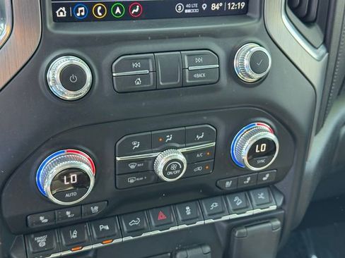 Used 2022 GMC Sierra 2500 Denali w/ Denali Ultimate Package AWD/4WD image 19