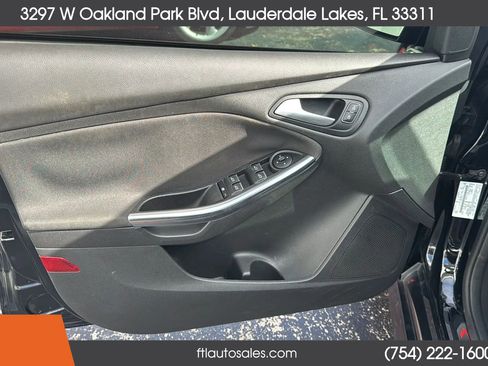 Used 2018 Ford Focus ST image 22