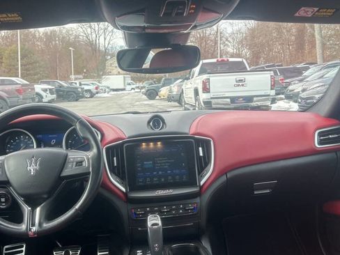 Used 2019 Maserati Ghibli S Q4 image 9