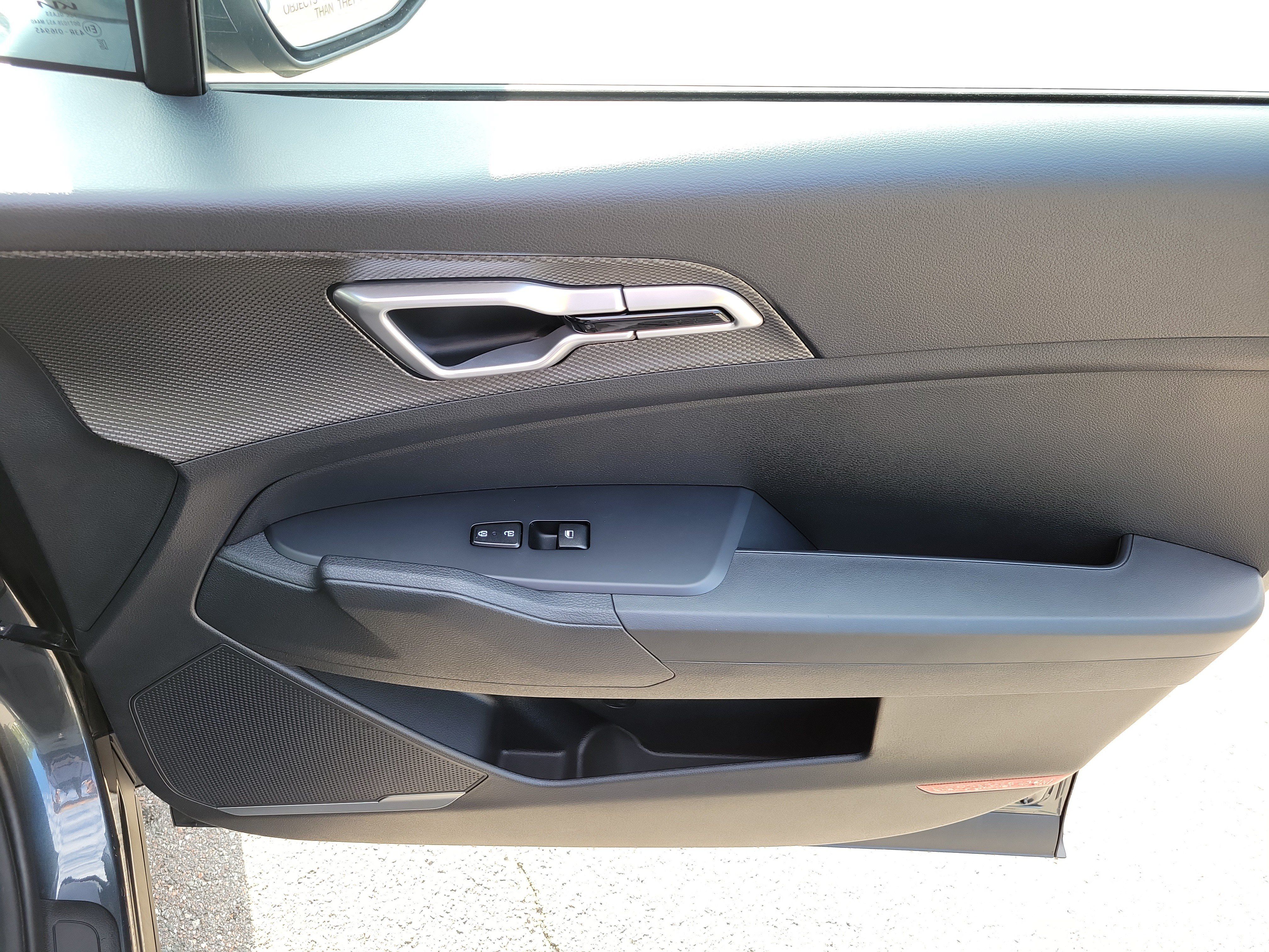 Certified 2025 Kia Sportage LX AWD/4WD image 8