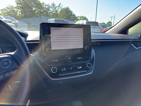Used 2022 Toyota Corolla SE FWD image 14