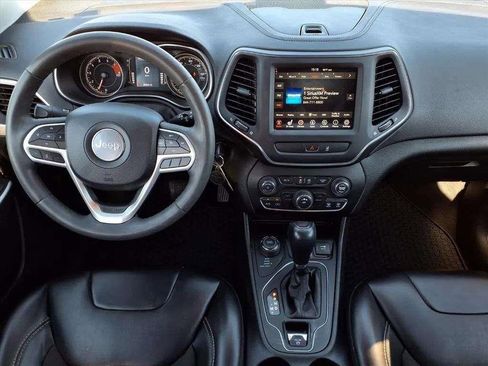 Used 2022 Jeep Cherokee Latitude image 11