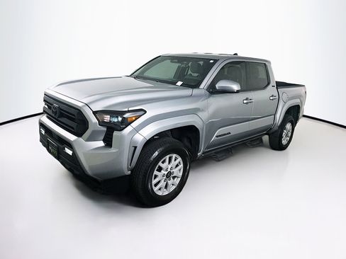 Used 2024 Toyota Tacoma SR5 RWD image 3