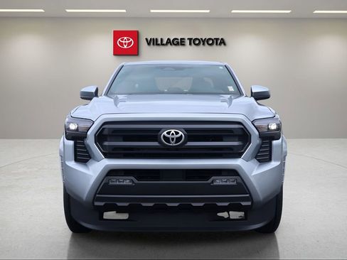 Certified 2025 Toyota Tacoma SR5 RWD image 8