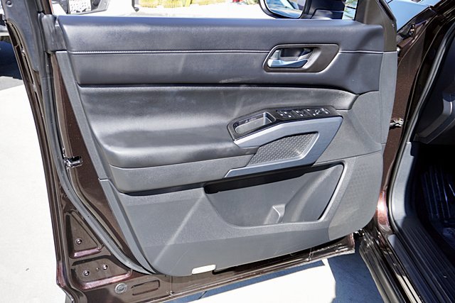 Used 2022 Nissan Pathfinder SL w/ SL Premium Package FWD image 36