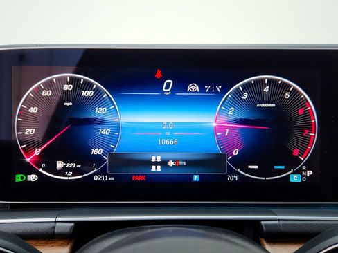 Certified 2025 Mercedes-Benz GLS 450 4MATIC image 19