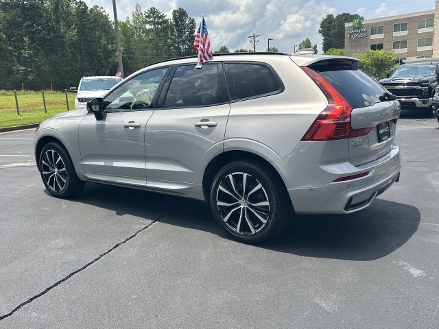Used 2025 Volvo XC60 B5 Plus AWD/4WD image 6