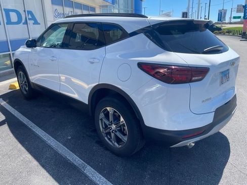 Used 2023 Chevrolet Blazer LT w/ Convenience Package FWD image 4