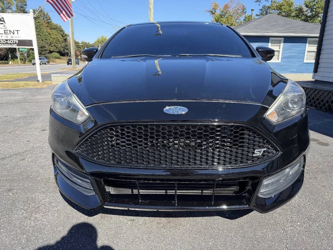 Used 2016 Ford Focus ST w/ Equipment Group 401A FWD image 2