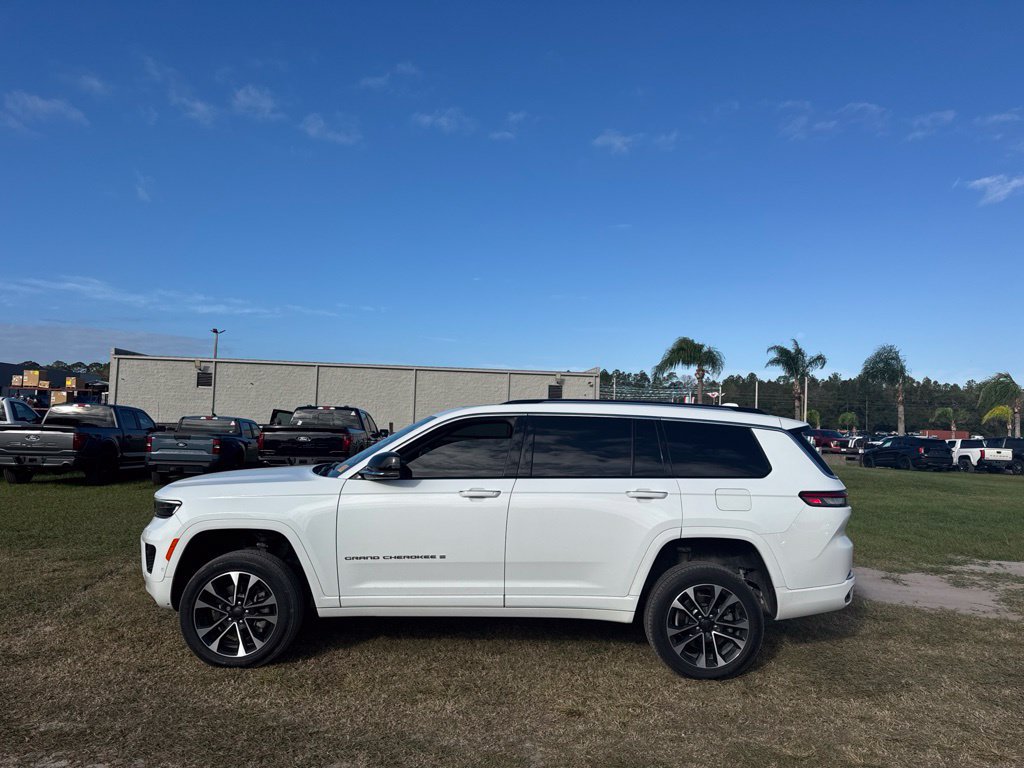Used 2022 Jeep Grand Cherokee L Overland AWD/4WD image 2