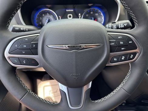 New 2026 Chrysler Voyager LX image 30