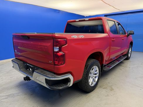 Used 2021 Chevrolet Silverado 1500 LT AWD/4WD image 7