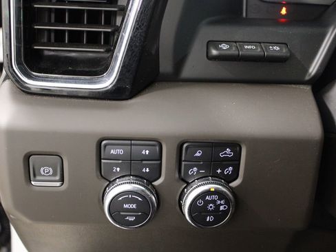Used 2024 GMC Sierra 1500 Denali AWD/4WD image 23