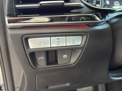Used 2023 Genesis G80 2.5T RWD image 22